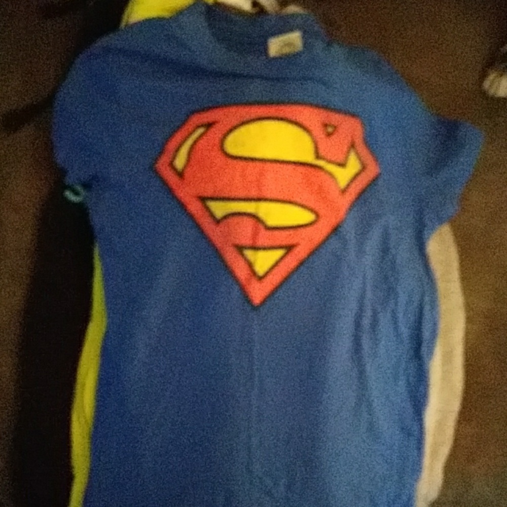 DC comics superwoman t-$hirt!